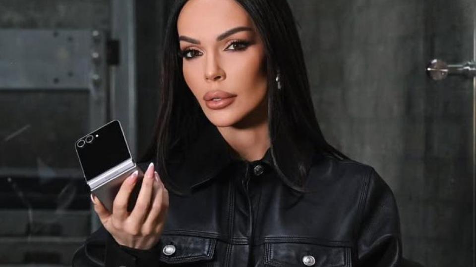 Галена спря дъха със СНИМКИ 18+ от плажа в Египет