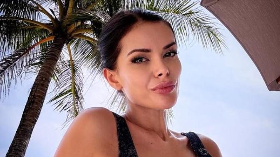 Угажда си! Преслава спи за 8 бона в дубайски хотел СНИМКА