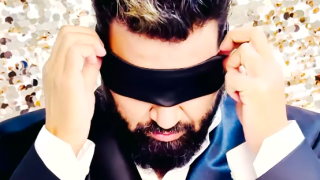 Така не сте го виджали: Азис си имплантира... вежди СНИМКИ