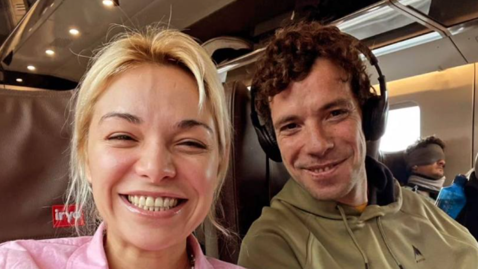 Рая Пеева би шута на Бахаров и върти любов с оператор