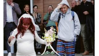 Рут Колева се омъжи с "най-смешната сватба" ВИДЕО