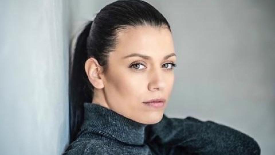 Ралица Паскалева отказва да работи в театъра заради..