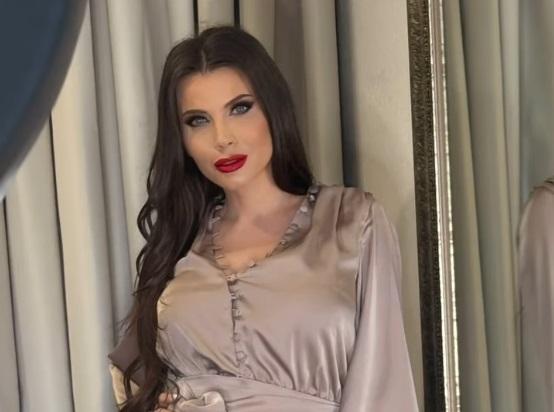 Певицата Теодора в истински кошмар: Огнен ад я държи блокирана с дни в дома ѝ