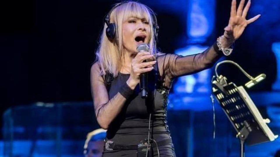 Лили Иванова с култова реакция за възрастта си СНИМКИ