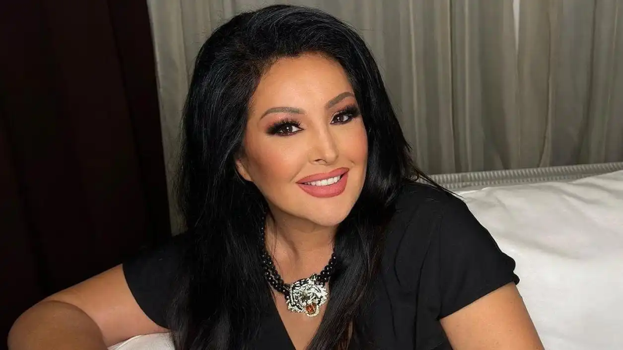 Драгана Миркович се разведе, мъжът й се хвана с по-млада