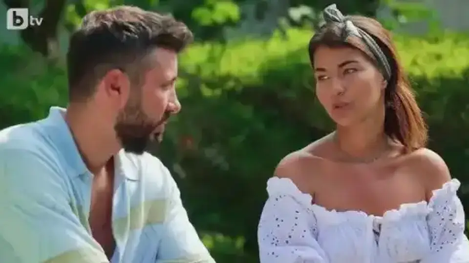 След прегръдката с Косара, Даниела нанася удар на Мартин Елвиса