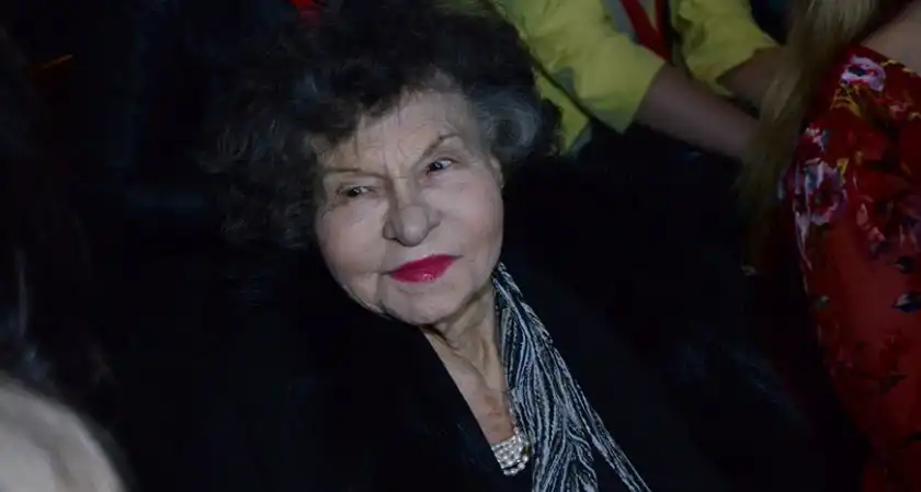 Нова драма в дома на Стоянка Мутафова: Муки е на ръба да загуби...