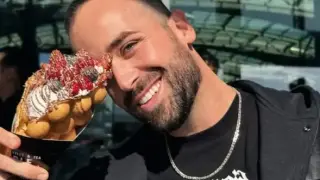 Ето го Вениамин като уличен музикант – преди славата и "Капките"