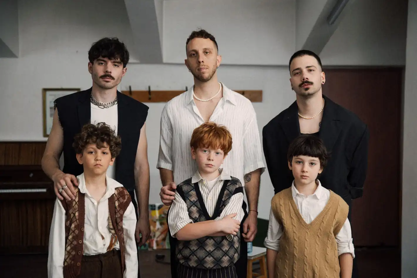 Преди голямата слава: Лили Иванова била гимнастичка, Вениамин - спасител на плажа Снимки