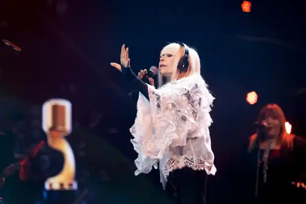 Измамници посегнаха на Лили Иванова