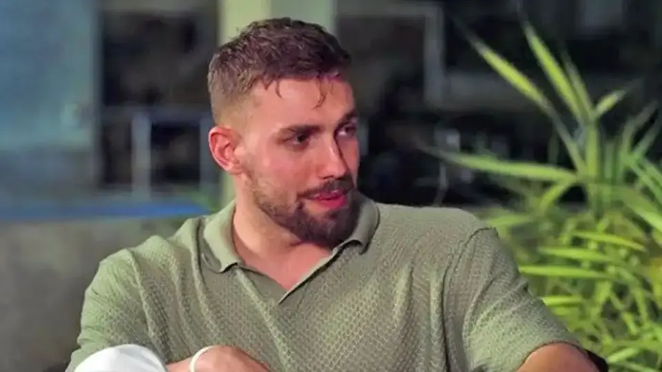 Ергенът Виктор се събра с руса фурия от сезон 4 Снимка