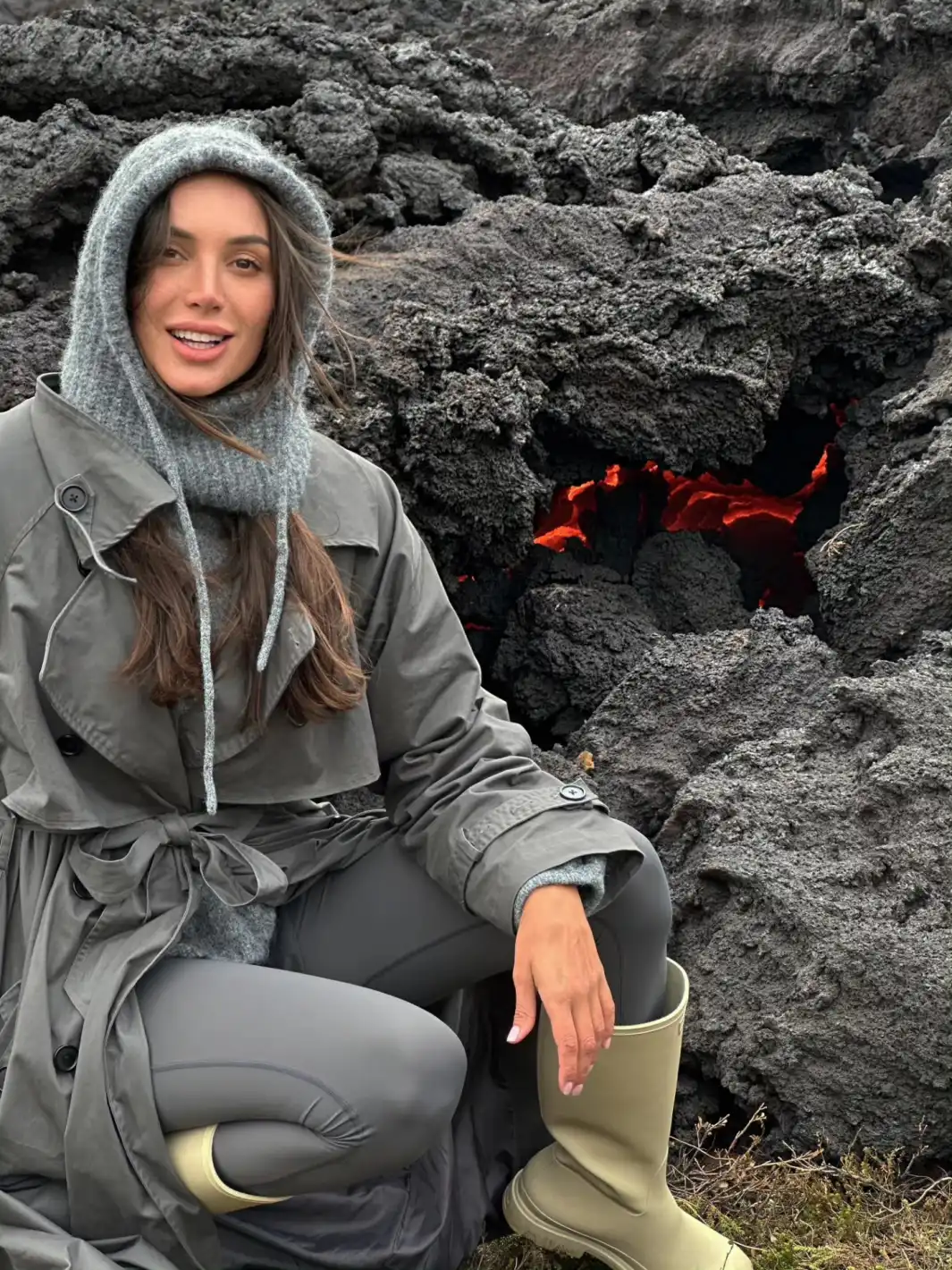 Вулкан изригна до Алекс Богданска, тя не успя да... Видео