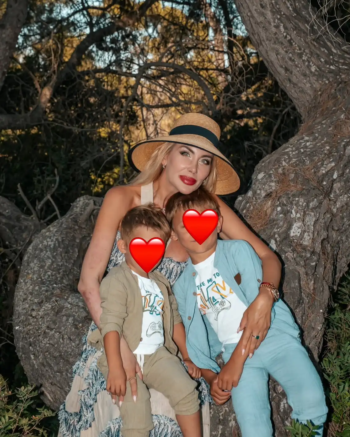 Антония Петрова-Батинкова с вълнуваща изповед пред БЛИЦ след голямата новина за третата бременност Снимки