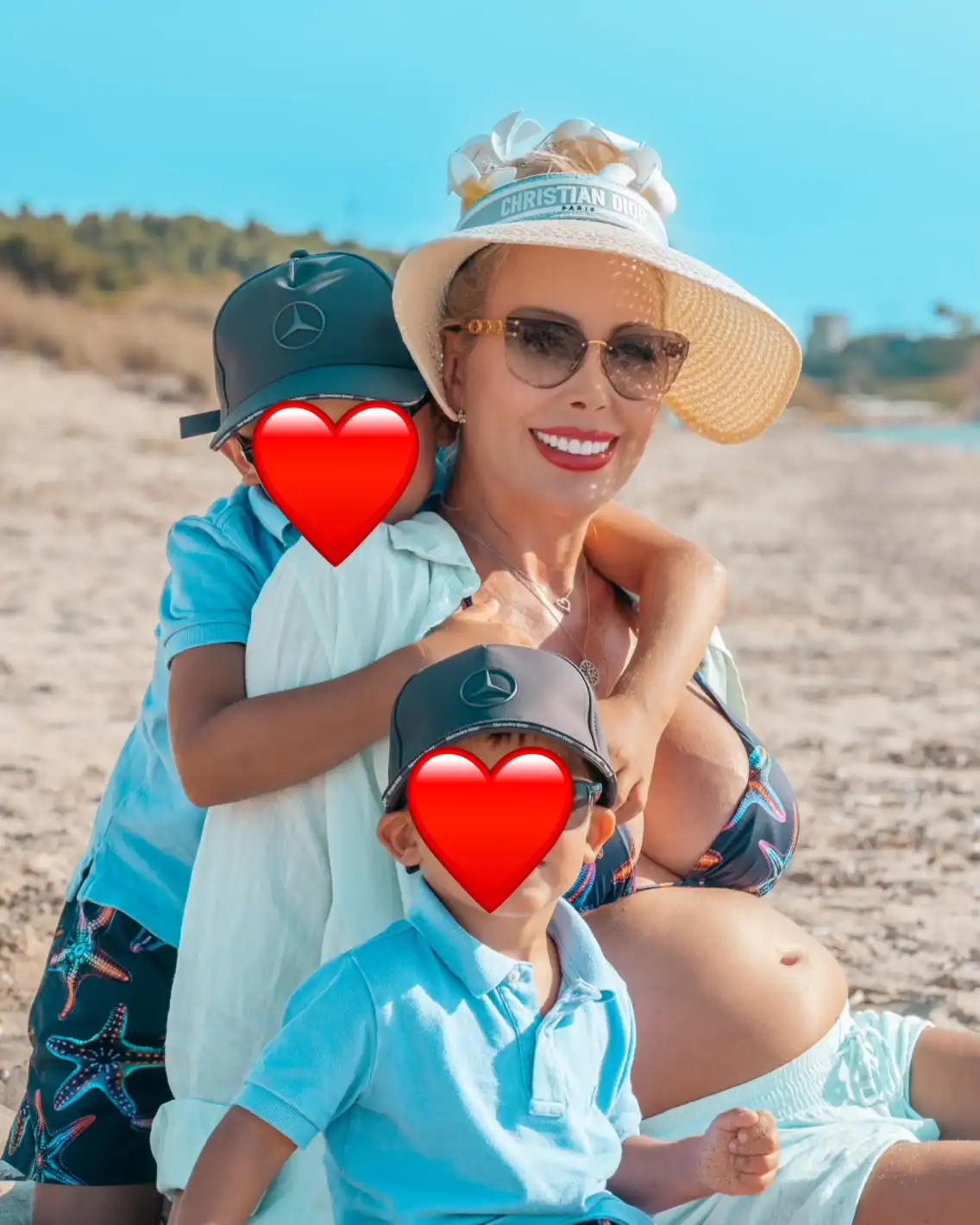 Антония Петрова-Батинкова с вълнуваща изповед пред БЛИЦ след голямата новина за третата бременност Снимки