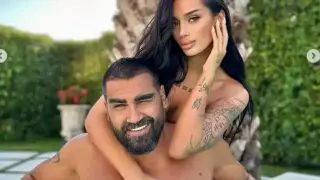 Още по-голямо дъно: Азис го направи в басейна със... Снимки 18+