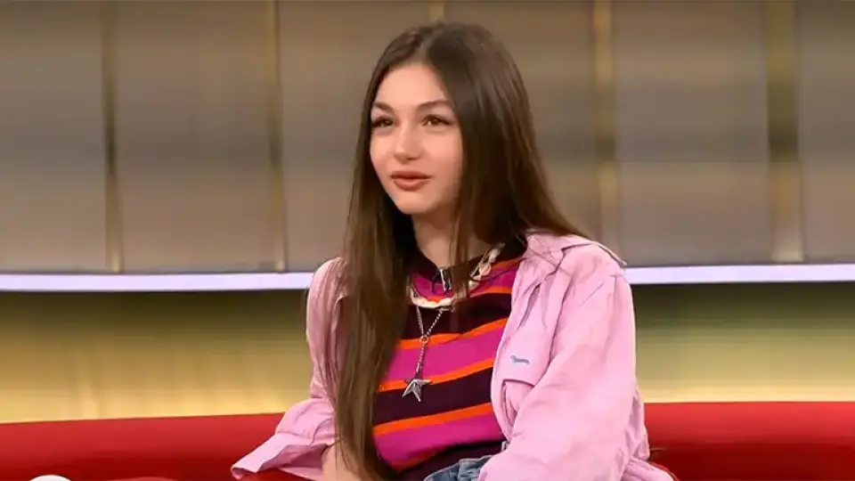 Крисия се разчекна пред хиляди зяпачи, показа завидни умения Снимки