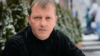 Валери Йорданов разпуска на гръцки плаж Папарашки Снимки