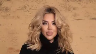 Това Ваня Червенкова ли е?! Какво си е правила по лицето?! Снимки