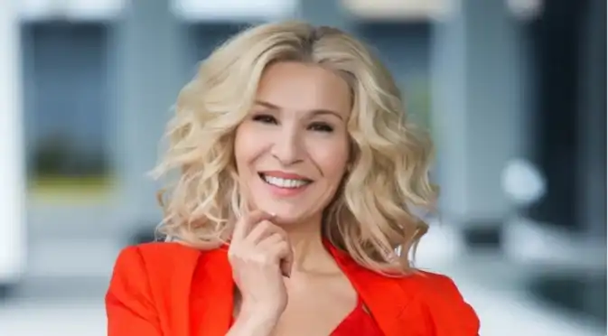 Ужас! Гала налива внучето с алкохол Снимка