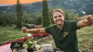 Показаха се! Стана ясно кое е гаджето на Чефо от "Диви и красиви" Снимки