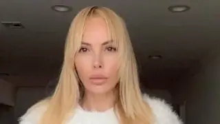 Сексбомба на прицел като Слави: Взрив проваля концерта на Соня Васи