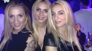 От "Биг Брадър" до улиците на Англия: Тризначките вече просят милостиня Видео