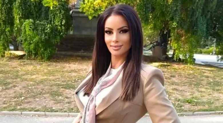 Таня Боева стана модел на 51 години, призна за какво я търсят най-често
