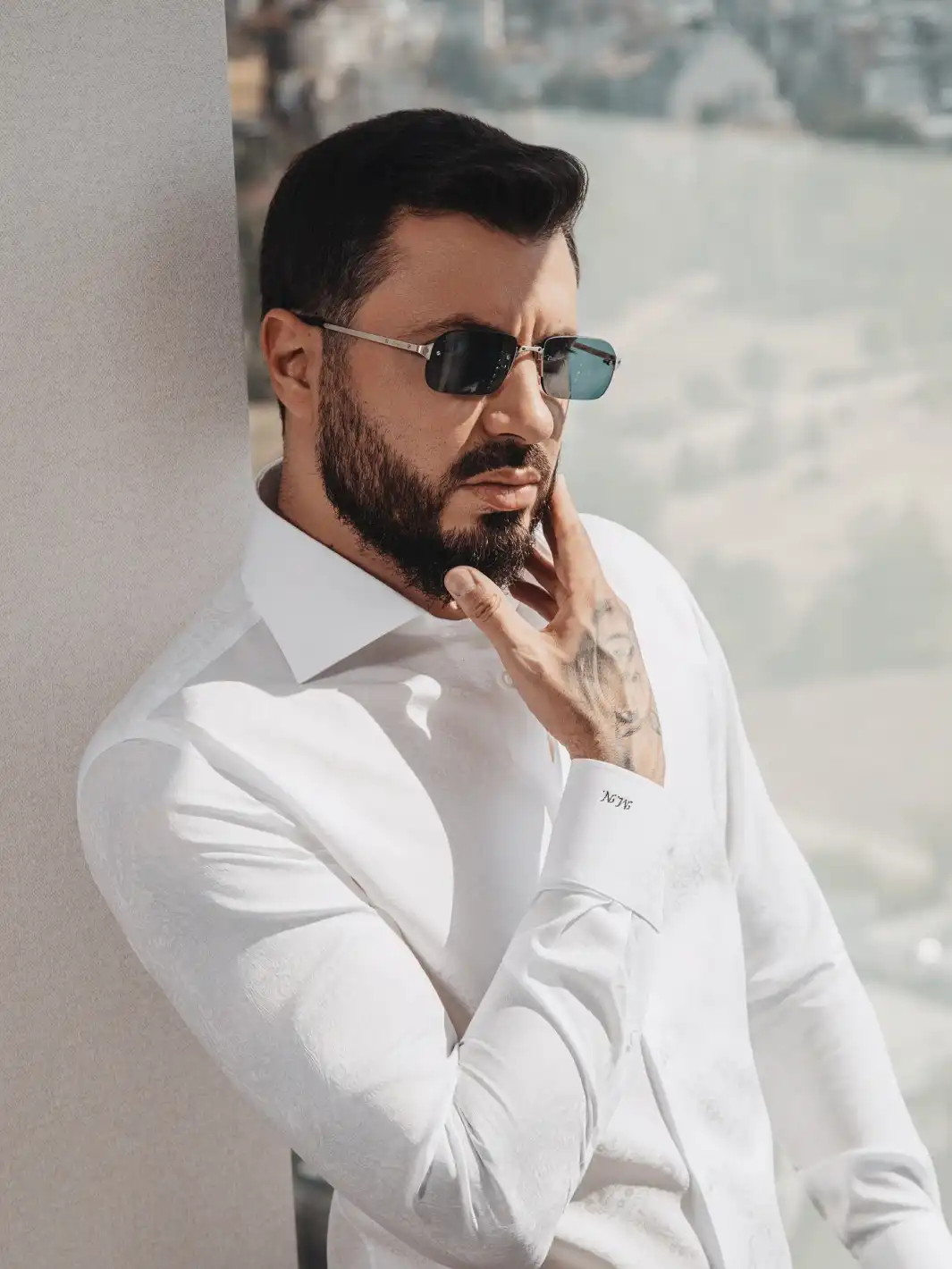 Мартин Елвиса попиля "Ергенът: Любов в рая": Влизат 20 мъже и 20 жени да се чифтосват! Видео