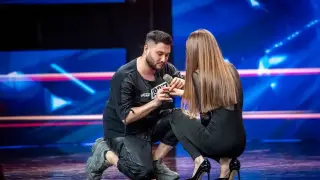 Какво става? Предложение за брак, а Галена и Вергов виснаха от тавана в "България търси талант"