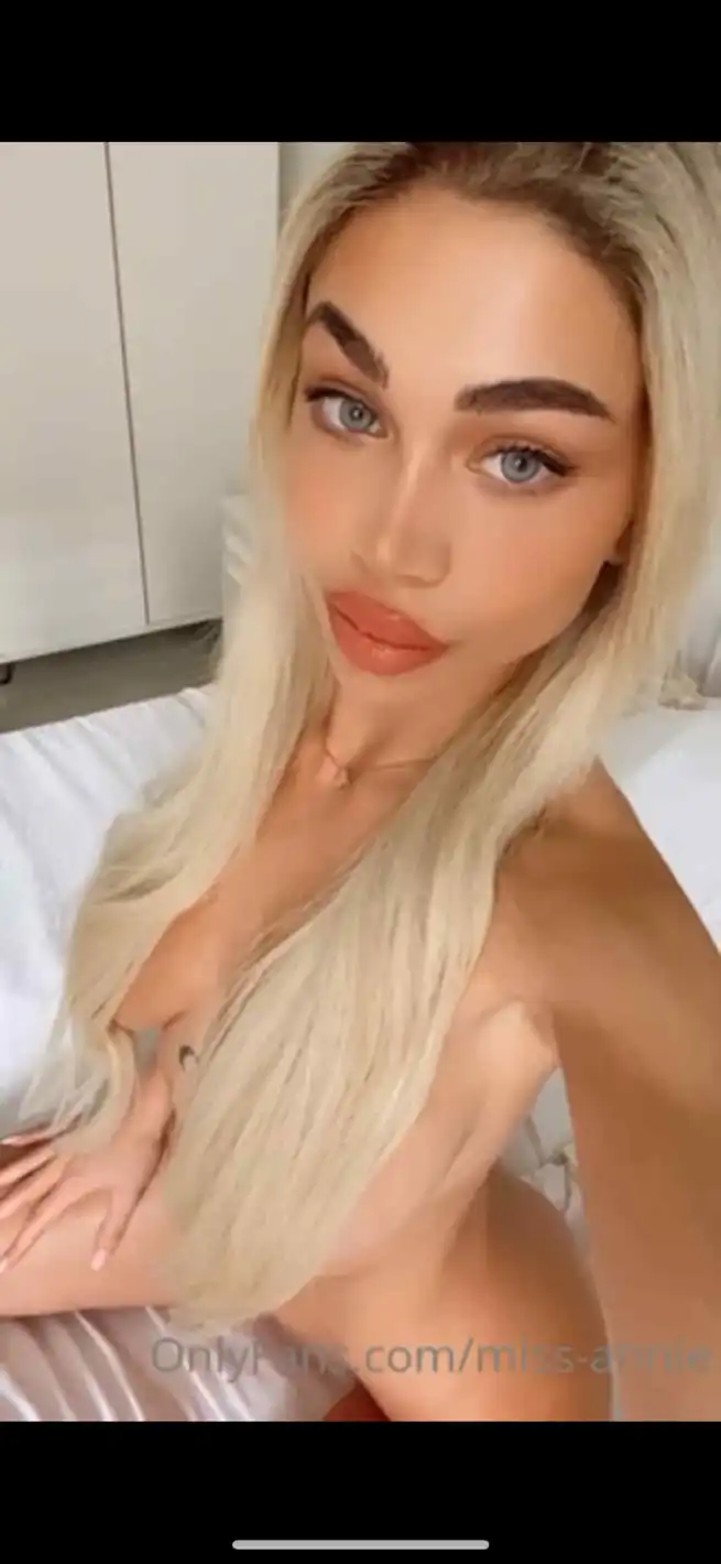 Горещо! Шермин от "Ергенът" с еротично видео в OnlyFans Снимки 18+