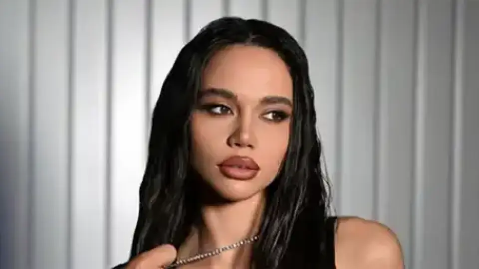 Десита рони крокодилски сълзи в колата – намекна, че е зарязана от Меди Видео