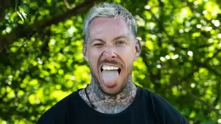 Водещият на "Игри на волята" Павел показа окървавена ръка, пострадал е тежко на терен Снимка