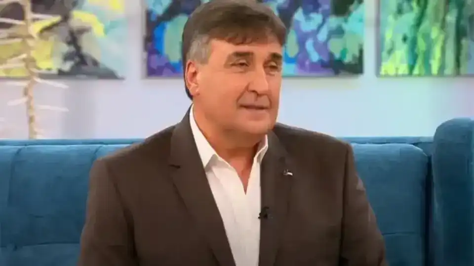 Веселин Маринов избухна в ефир! Спря си песента и нахока Нова телевизия