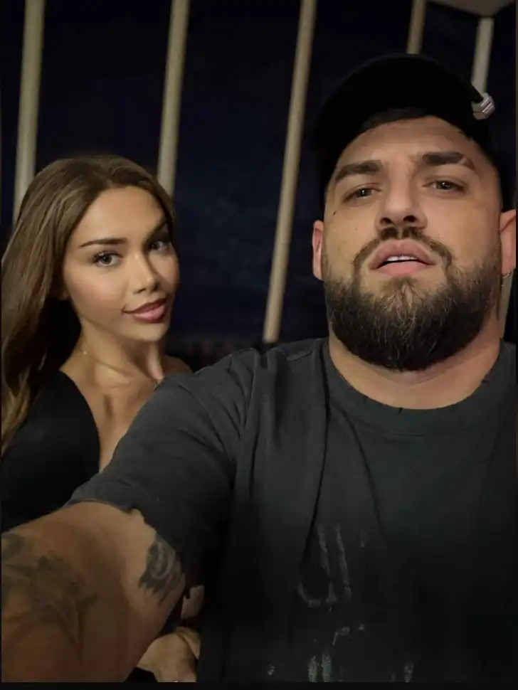 Шермин от „Ергенът“ забърка интрига със Силвър! Какво прави красавицата в студиото на хитовия изпълнител? Снимка