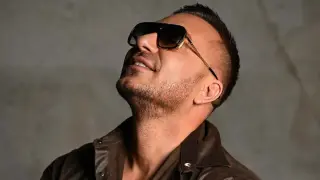 С отнета книжка? Коцето се пусна как перка с жълтото си "Порше" Видео