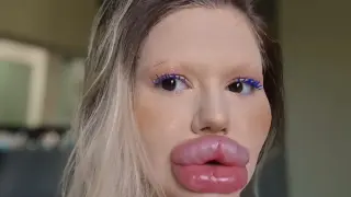 „Яде ли с тези устни?“ Силиконката Андреа отново взриви мрежата със скандални Снимки