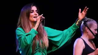 Нина Николина с бинтовани ръце! Певицата мълчи за случилото се Снимка