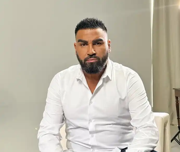 Азис: Извадих нож на баща си като дете