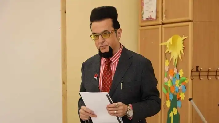 Лорд Минчев развали годежа си заради млад красавец от Благоевград!