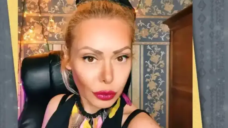 Преди юбилея си Албена Вулева избяга във Виена и показа... Снимка