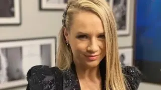 Лора Караджова роди трето дете Първа Снимка от болницата