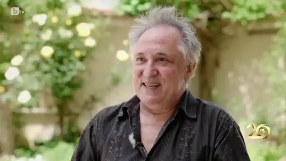 Потрес! Бате Енчо се ожени на 68, падна на коляно в Малта пред...