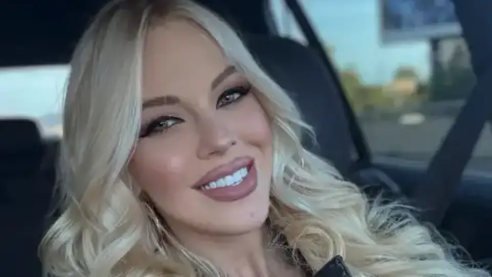 Натали Трифонова подлуди мрежата след раждането с това деколте Снимки