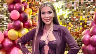 Бони отрече корекциите си, но старите ѝ Снимки я издадоха