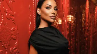 Политик заплашва Мис Силикон Жасмина Стоичкова с убийство