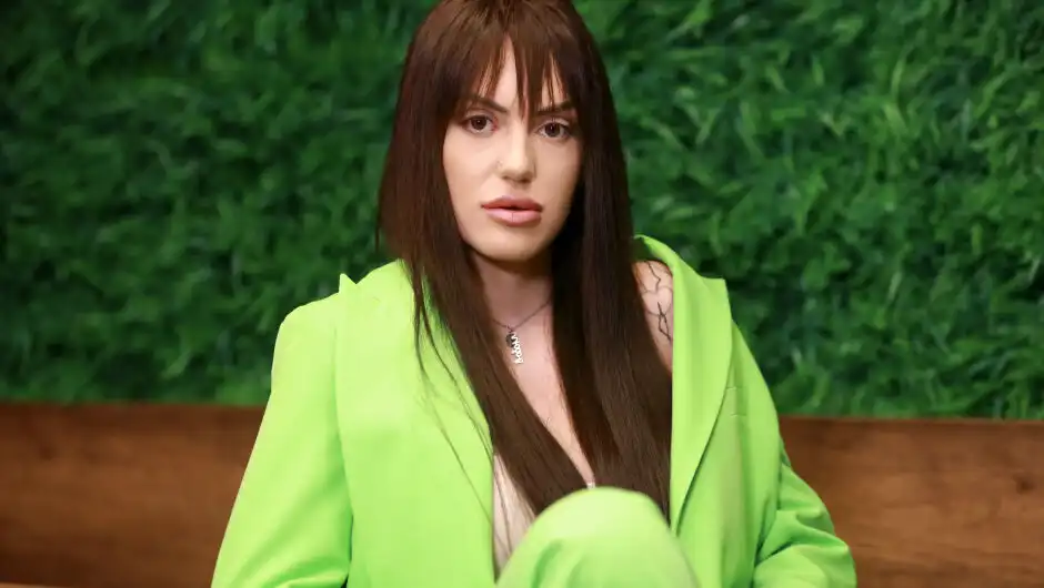 Анна-Мария от "Ергенът" отново под иглата – ергенката с нова доза разкрасителни процедури Снимки