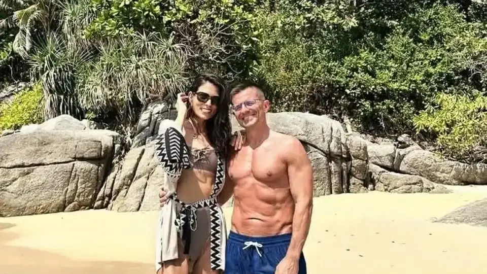 Андрей и Емануела се пренесоха в рая, вижте къде отидоха Снимки