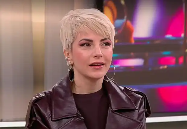 След две години мълчание: Поли Генова призна, че ходи на терапия за...