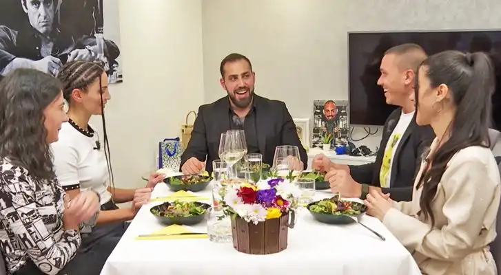 Брадърът Виктор влезе в "Черешката" и... пак се влюби