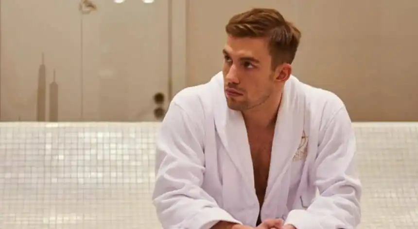 Ергенът Виктор изригна след избора за "Евровизия": Не съм го очаквал, жалко… Снимки